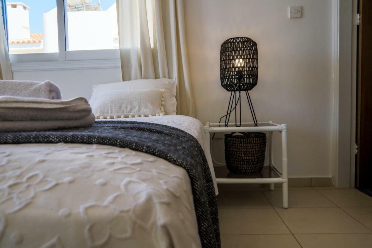 Phaedrus Living: Seaside Luxury Villa Anafi Παραλίμνι Εξωτερικό φωτογραφία